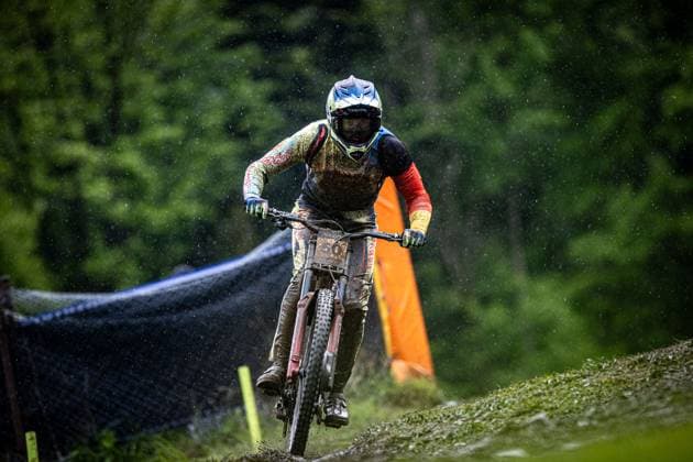Radsport, Mountainbike WC in Bielsko Biala Whoop UCI MTB World Series DHI Worldcup Bielsko-BiaÅ‚a KIEFER Henri * CANYON CLLCTV FACTORY TEAMat Whoop UCI MTB World Series DHI Worldcup Bielsko-BiaÅ‚a, 17.05.2025,in Szczyrk,POL Foto: Sebastian Sternemann