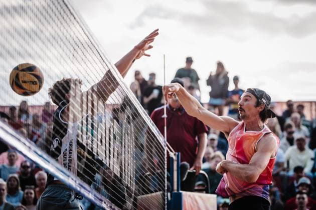 Bilder des Jahres 2025, Sport 05 Mai Sport Themen der Woche KW20 Sport Bilder des Tages Beachvolleyball Männer Allianz German Beach Tour 2025 Tourstop Düsseldorf 17.05.2025 Jannik Kühlborn beim Angriff Düsseldorf Robert-Lehr-Ufer Nordrhein-Westfalen Deutschland *** Beach volleyball men Allianz German Beach Tour 2025 Tourstop Düsseldorf 17 05 2025 Jannik Kühlborn on the attack Düsseldorf Robert Lehr Ufer Nordrhein Westfalen Germany