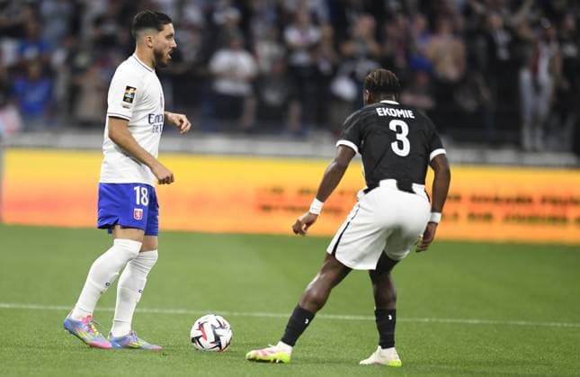 Fußball, Olympique Lyon - SCO Angers FOOTBALL : Olympique Lyonnais vs SCO Angers - Ligue 1 - 17 05 2025 Rayan CHERKI of Lyon during the French L1 football match between Olympique Lyonnais and SCO Angers at the Groupama stadium in Decines-Charpieu Lyon, France on May 17, 2025  Copyright: xMourad_ALLILIx
