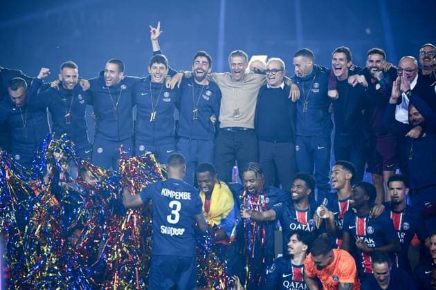 Paris Saint-Germain v AJ Auxerre - Ligue 1 McDonald s 2024 2025 Luis CAMPOS (Directeur sportif PSG) - Luis ENRIQUE (Entraineur PSG) during the Ligue 1 McDonald s match between Paris and Auxerre on May 17, 2025 at Parc des Princes in Paris, France. Paris France  Copyright: xFEPx 776322132