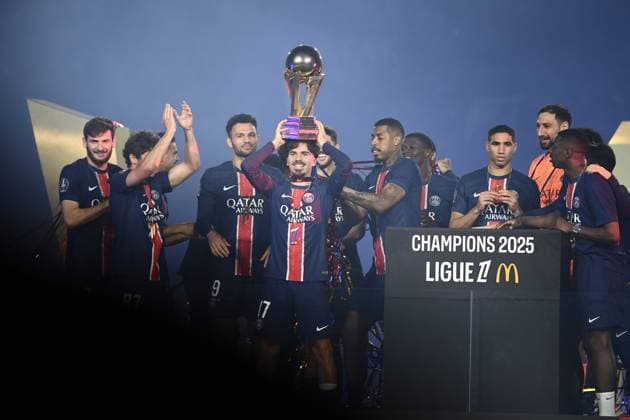 Paris Saint-Germain v AJ Auxerre - Ligue 1 McDonald s 2024 2025 07 Khvicha KVARATSKHELIA (psg) - 09 Goncalo MATIAS RAMOS (psg) - 17 VITINHA (psg) - 03 Presnel KIMPEMBE (psg) - 02 Achraf HAKIMI (psg) - 01 Gianluigi DONNARUMMA (psg) - 10 Ousmane DEMBELE (psg) during the Ligue 1 McDonald s match between Paris and Auxerre on May 17, 2025 at Parc des Princes in Paris, France. Paris France  Copyright: xFEPx 776322132