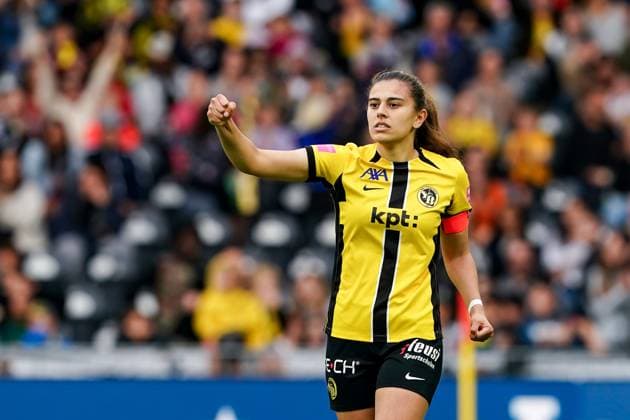 17 05 2025, Bern, Stadion Wankdorf, Women s Super League Final 2: BSC YB Frauen - GC Frauenfussball, 11 Stephanie Waeber (BSC YB Frauen) celebrates a goal during the penalty shootout Bern Stadion Wankdorf Bern Switzerland Copyright: xJustPictures.ch DanielaxPorcellix jp-en-DaPo-20250517-DP108918