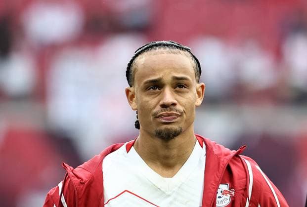 GER, 1.Bundesliga, RB Leipzig - VfB Stuttgart 17.05.2025, Leipzig, Red Bull Arena, GER, Saison 2024 2025, 1.Bundesliga, 34.Spieltag, RasenBallsport Leipzig vs VfB Stuttgart im Bild Xavi Simons (Leipzig) enttaeuscht nach der 2:3 Niederlage DFL regulations prohibit any use of photographs as image sequences and or quasi-video