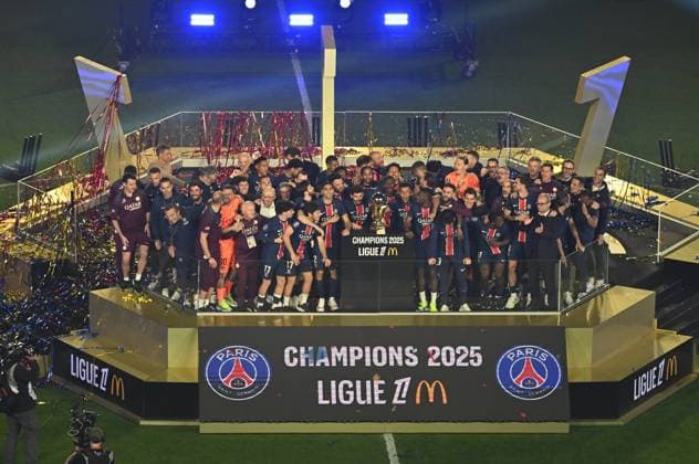 The show celebrating PSG s victory in the French football championship and the presentation to PSG of the new Ligue 1 McDonald s Trophy at the Parc des Princes, after the match between PSG and AJ Auxerre, on May 7, 2025. - 17 05 2025 - France Ile-de-France (region) Paris -  JulienxMattiax xLexPictorium LePictorium_0308397