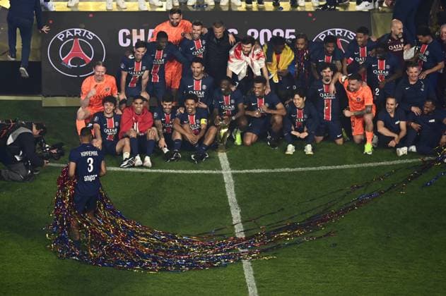 The show celebrating PSG s victory in the French football championship and the presentation to PSG of the new Ligue 1 McDonald s Trophy at the Parc des Princes, after the match between PSG and AJ Auxerre, on May 7, 2025. - 17 05 2025 - France Ile-de-France (region) Paris -  JulienxMattiax xLexPictorium LePictorium_0308407
