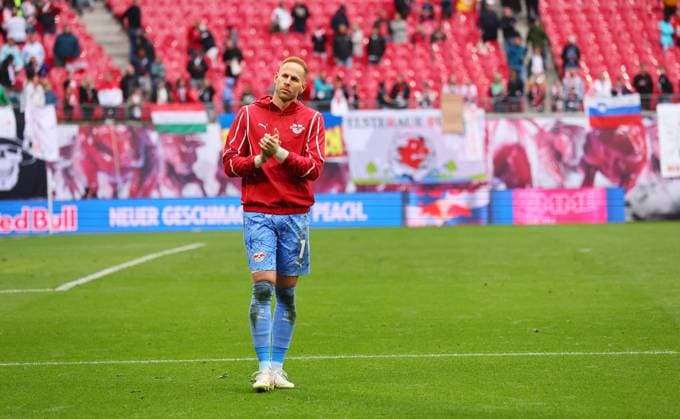 RB Leipzig - VfB Stuttgart Bundesliga Leipzig, 17.05.2025, Red Bull Arena, Fußball Bundesliga, Spieltag 34 , RB LEIPZIG vs. VFB STUTTGART 2:3 (2:1) , Enttäuschte leipziger Spieler nach der Niederlage. Im Bild: Torwart Peter Gulacsi (1, RB Leipzig) ,