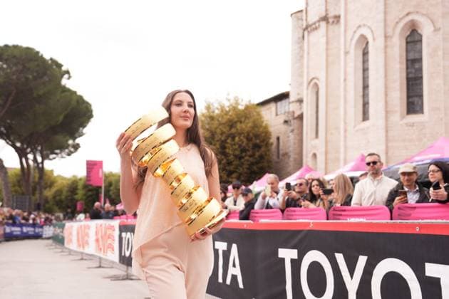 The Trophy at the stage 9 of the Giro d™Italia from Gubbio to Siena, Italy - Sunday, May 18, 2025. - cycling.  Copyright: xMassimoxPaolone Lapressex
