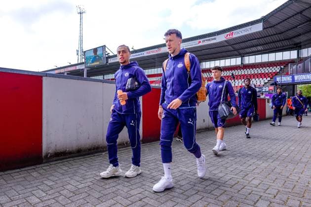 ROTTERDAM , 18-05-2025 , Stadium ˜Het Kasteel™ , Season 2024 2025 , Football , Eredivisie . Match between Sparta and PSV . PSV player Ivan Perisic and PSV Player Sergino Dest Sparta - PSV  x29323262x Copyright: