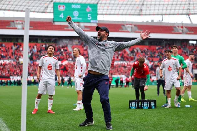Sport Themen der Woche KW20 Sport Bilder des Tages Trainer Stefan Ruthenbeck (Koeln) feiert den Gewinn der deutschen Meisterschaft Bayer 04 Leverkiusen vs 1. FC Koeln, Fussball, U19 DFB-Nachwuchsliga, 18.5.2025 DFB regulations prohibit any use of photographs as image sequences and or quasi-video. Bayer 04 Leverkiusen vs 1. FC Koeln, Fussball, U19 DFB-Nachwuchsliga, 18.5.2025 Leverkusen *** Coach Stefan Ruthenbeck Koeln celebrates winning the German championship Bayer 04 Leverkiusen vs 1 FC Koeln, Football, U19 DFB Nachwuchsliga, 18 5 2025 DFB regulations prohibit any use of photographs as image sequences and or quasi video Bayer 04 Leverkiusen vs 1 FC Koeln, Football, U19 DFB Nachwuchsliga, 18 5 2025 Leverkusen Copyright: xEibner-Pressefotox EP_FWR