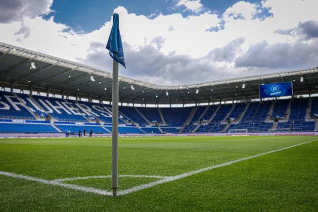 18.05.2025, xhettx, Fussball 2.Bundesliga, Karlsruher SC - SC Paderborn 07 v.l. (DFL DFB REGULATIONS PROHIBIT ANY USE OF PHOTOGRAPHS as IMAGE SEQUENCES and or QUASI-VIDEO)