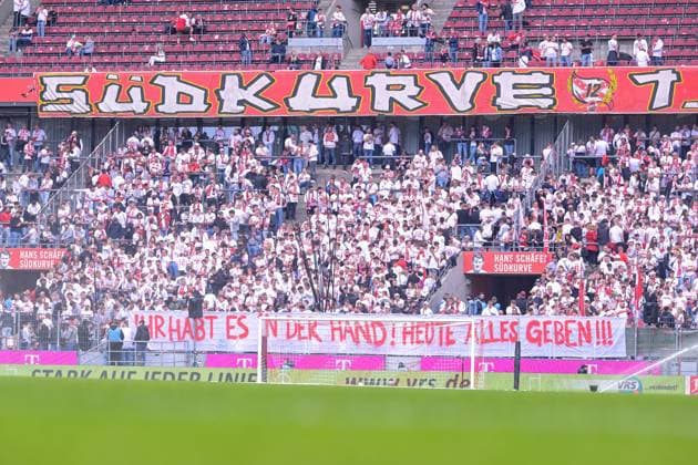 18.05.2025, Fussball, 2. Bundesliga, 34. Spieltag Saison 2024 2025, 1. FC Köln - 1. FC Kaiserslautern, Fanplakat 1.FC Köln Ihr habt es in der Hand! Heute alles geben!! xRHR-FOTO TKx