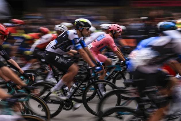 Sport Bilder des Tages ULISSI DiegoXDS Astana Team, during the Giro d Italia 2025, Tour of Italy, Stage 9, Gubbio - Siena (181 Km) on 18 May 2025 in Siena, Italy - during Stage 9 - Gubbio-Siena, Giro d Italia race in Siena, Italy, May 18 2025  Copyright: xStefanoxCavasino IPAxSportx xipa-agency.netx xx IPA_57874644 IPA_Agency_IPA57874644