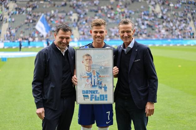 Sport Themen der Woche KW20 Sport Bilder des Tages 2. Fußball Bundesliga, Hertha BSC - Hannover 96 Verabschiedung Florian Niederlechner (Hertha BSC Berlin 7), während der Begegnung in der 2. Fußball Bundesliga, Hertha BSC - Hannover 96 in Berlin, Olympiastadion, am 18.05.2025. DFB regulations prohibit any use of photographs as image sequences and or quasi video. *** 2 Soccer Bundesliga, Hertha BSC Hannover 96 Farewell Florian Niederlechner Hertha BSC Berlin 7 , during the match in the 2 Soccer Bundesliga, Hertha BSC Hannover 96 in Berlin, Olympiastadion, on 18 05 2025 DFB regulations prohibit any use of photographs as image sequences and or quasi video Copyright: xBEAUTIFULxSPORTS Frankex