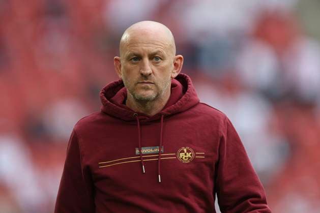 Trainer Torsten Lieberknecht (1.FC Kaiserslautern) schaut waehrend des Spiels der 2. Bundesliga zwischen 1. FC Köln und 1. FC Kaiserslautern im RheinEnergieStadion am 18. May 2025 in Köln, Deutschland. (Foto von Oliver Kaelke DeFodi Images) +++ Trainer Torsten Lieberknecht (1.FC Kaiserslautern) looks on during the 2. Bundesliga match between 1. FC Köln and 1. FC Kaiserslautern at RheinEnergieStadion on May 18, 2025 in Cologne, Germany. (Photo by Oliver Kaelke DeFodi Images) DFB DFL REGULATIONS PROHIBIT ANY USE OF PHOTOGRAPHS AS IMAGE SEQUENCES AND OR QUASI-VIDEO. (Photo by Oliver Kaelke DeFodi Images)