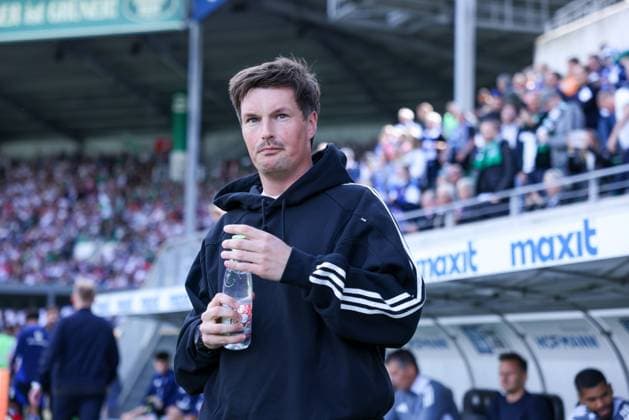 Chef-Trainer Merlin Polzin (Hamburger SV), Spvgg Greuther Fuerth vs. Hamburger SV Fussball, 2. Bundesliga, DFL, Saison 2024 2025, Rueckrunde, 34. Spieltag, 18.05.2025 DFB regulations prohibit any use of photographs as image sequences and or quasi-video