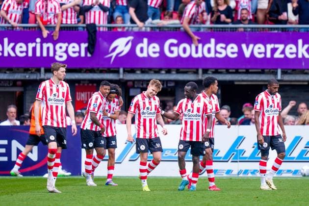 ROTTERDAM , 18-05-2025 , Stadium ˜Het Kasteel™ , Season 2024 2025 , Football , Eredivisie . Match between Sparta and PSV . Sparta players celebrates the 1-1 Sparta - PSV  x29326746x Copyright: