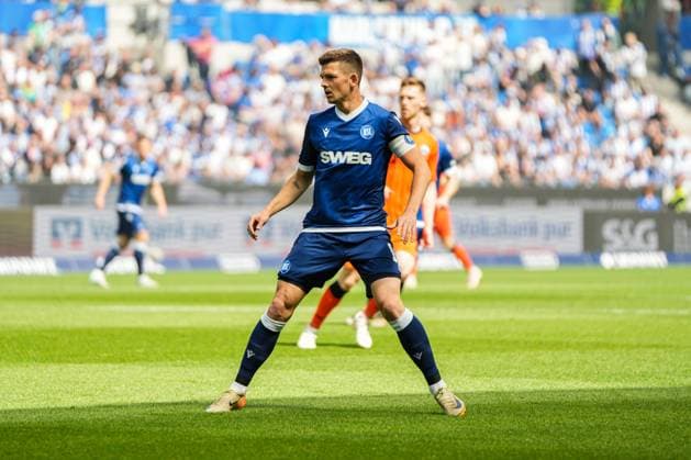 2. Fussball Bundesliga, Karlsruher SC - SC Paderborn 07, 18.05.2025 Marvin Wanitzek (Karlsruher SC 10) 2. Fussball Bundesliga, Karlsruher SC - SC Paderborn 07; BBBank Wildpark Karlsruhe, 18.05.2025 DFB DFL REGULATIONS PROHIBIT ANY USE OF PHOTOGRAPHS AS IMAGE SEQUENCES AND OR QUASI-VIDEO.