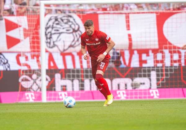 Jan Elvedi (1. FC Kaiserslautern, 33) 18.05.2025, 1. FC Köln - 1. FC Kaiserslautern Fussball, 2. Bundesliga, RheinEnergieStadion Köln DFL regulations prohibit any use of photographs as image sequences and or quasi-video.