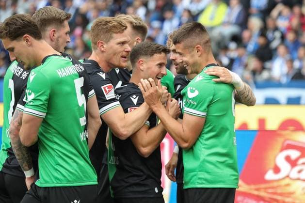 18.05.2025, xtgx, Fussball 2. Bundesliga, Hertha BSC Berlin - Hannover 96 emspor, v.l. Nicolo Tresoldi (Hannover, 9) Jubel, Torjubel, jubelt ueber das Tor, celebrate the goal, celebration (DFL DFB REGULATIONS PROHIBIT ANY USE OF PHOTOGRAPHS as IMAGE SEQUENCES and or QUASI-VIDEO) Berlin