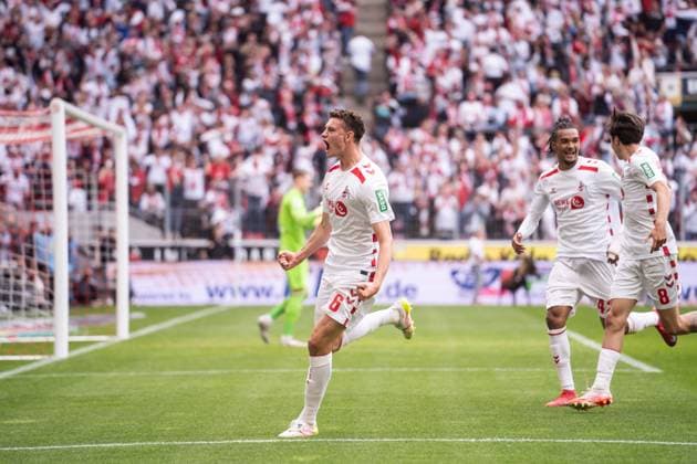 GER, 2. FBL, 1. FC Köln Koel vs 1.FC Kaiserslautern 18.05.2025, RheinEnergieStadion, Köln, GER, 2. FBL, 1. FC Köln Koel vs 1.FC Kaiserslautern im Bild: Torjubel Jubel ueber das Tor zum 1:0 durch Eric Martel (1. FC Köln Koeln, 6) Gestik, Mimik, Emotionen Denis HuseinbaÅ¡iÄ‡ Huseinbasic (1. FC Köln Koeln, 8) Damion Downs (1. FC Köln Koeln, 42)