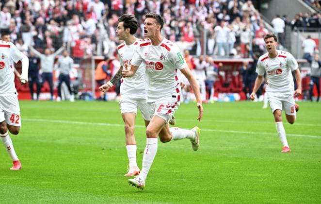 Fussball, Bundesliga, Deutschland, Herren, Saison 2024 2025, 34. Spieltag, Rhein Energie Stadion Köln, 1. FC Köln - FC Kaiserslautern; Jubel Eric Martel (KOE) nach seinem Tor zum 1:0. Jubel, Freude, Aktion.