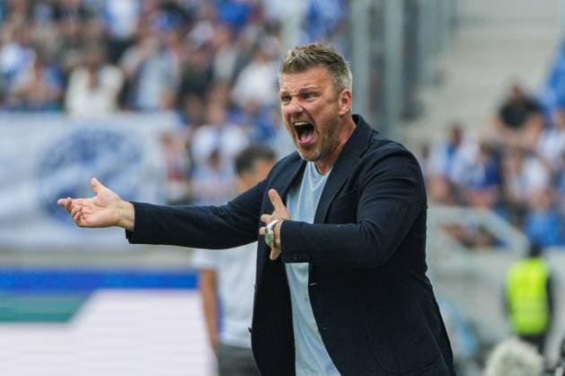 2. Fussball Bundesliga, Karlsruher SC - SC Paderborn 07, 18.05.2025 ?ukasz Kwasniok (SC Paderborn 07 Trainer) 2. Fussball Bundesliga, Karlsruher SC - SC Paderborn 07; BBBank Wildpark Karlsruhe, 18.05.2025 DFB DFL REGULATIONS PROHIBIT ANY USE OF PHOTOGRAPHS AS IMAGE SEQUENCES AND OR QUASI-VIDEO.