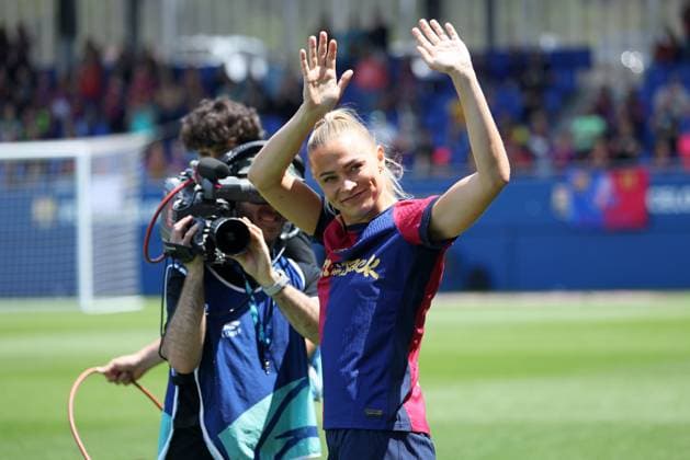 FC Barcelona, Barca Femeni v Athletic Club Femenino - Liga F Fridolina Rolfo celebrates at the end of the match between FC Barcelona Femeni and Athletic Club Femenino, corresponding to week 30 of the Liga F, at the Johan Cruyff Stadium in Barcelona, Spain, on May 18, 2025. Barcelona Barcelona Spain  Copyright: xUrbanandsportx originalFilename:urbanandsport-fcbarcel250518_npjep.jpg