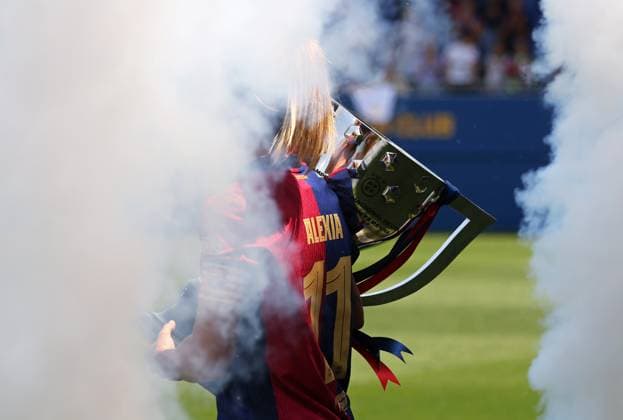 Sport Themen der Woche KW20 Sport Bilder des Tages FC Barcelona, Barca Femeni v Athletic Club Femenino - Liga F Alexia Putellas celebrates at the end of the match between FC Barcelona Femeni and Athletic Club Femenino, corresponding to week 30 of the Liga F, at the Johan Cruyff Stadium in Barcelona, Spain, on May 18, 2025. Barcelona Barcelona Spain  Copyright: xUrbanandsportx originalFilename:urbanandsport-fcbarcel250518_npx6P.jpg