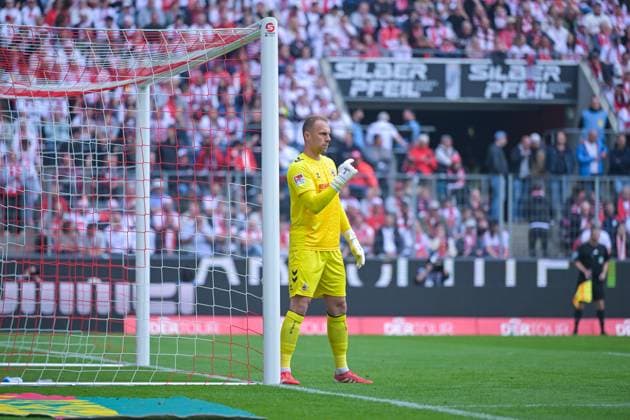 18.05.2025, Fussball, 2. Bundesliga, 34. Spieltag Saison 2024 2025, 1. FC Köln - 1. FC Kaiserslautern, Torwart Marvin Schwäbe (1. FC Köln) xRHR-FOTO TKx