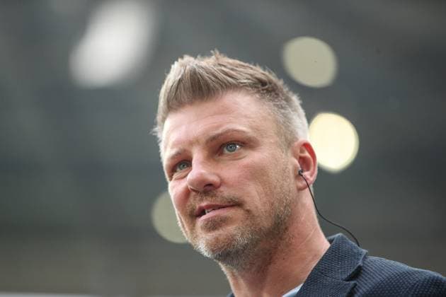 Lukas Kwasniok (SC Paderborn 07, Chef-Trainer), Karlsruher SC vs. SC Paderborn 07, 2. Bundesliga, 34. Spieltag, 2024 2025, 18.05.2025, DFL REGULATIONS PROHIBIT ANY USE OF PHOTOGRAPHS AS IMAGE SEQUENCES AND OR QUASI-VIDEO, Karlsruher SC vs. SC Paderborn 07, 2. Bundesliga, 34. Spieltag, 2024 2025, 18.05.2025 Karlsruhe