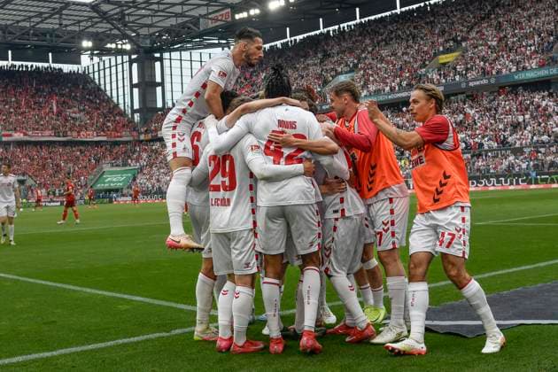 Luca Waldschmidt (Koeln 9) jubelt nach dem Tor zum 2:0 mit der Mannschaft 18.05.2025 Fussball 1. FC Koeln vs 1. FC Kaiserslautern, Rheinenergiestadion, Koeln, DFB DFL REGULATIONS PROHIBIT ANY USE OF PHOTOGRAPHS AS IMAGE SEQUENCES AND OR QUASI-VIDEO