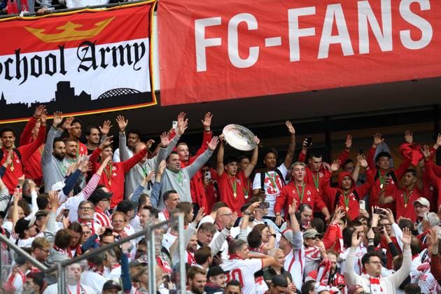 Deutscher Meister 1. FC Koeln A Junioren Jubel, jubelt, jubeln waehrend des Spiels der 2. Bundesliga zwischen 1. FC Köln und 1. FC Kaiserslautern im RheinEnergieStadion am 18. May 2025 in Köln, Deutschland. (Foto von Ralf Treese DeFodi Images) +++ Deutscher Meister 1. FC Koeln A Junioren celebrate, celebrates, celebrating during the 2. Bundesliga match between 1. FC Köln and 1. FC Kaiserslautern at RheinEnergieStadion on May 18, 2025 in Cologne, Germany. (Photo by Ralf Treese DeFodi Images) DFB DFL REGULATIONS PROHIBIT ANY USE OF PHOTOGRAPHS AS IMAGE SEQUENCES AND OR QUASI-VIDEO. (Photo by Ralf Treese DeFodi Images)