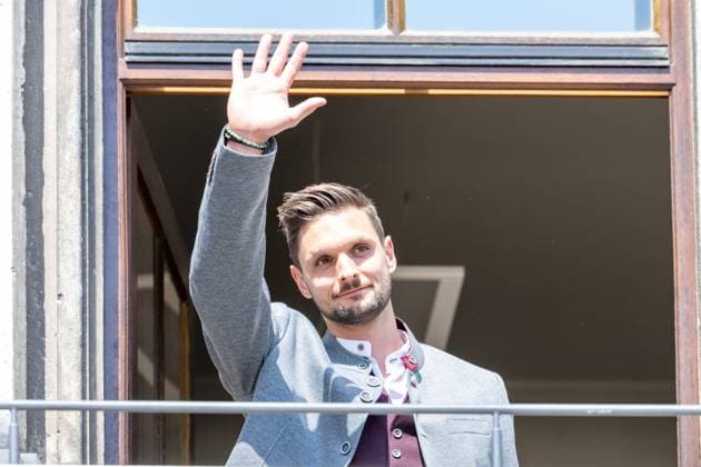 Sven Ulreich 26 (FC Bayern Muenchen), Meisterfeier, Rathausbalkon, FC Bayern Muenchen und FC Bayern Frauen, Fussball, 18.05.2025 DFB regulations prohibit any use of photographs as image sequences and or quasi-video Muenchen Bayern Deutschland
