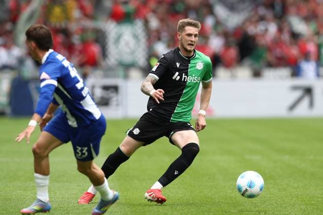 18.05.2025, xtgx, Fussball 2. Bundesliga, Hertha BSC Berlin - Hannover 96 emspor, v.l. Josh Knight (Hannover) (DFL DFB REGULATIONS PROHIBIT ANY USE OF PHOTOGRAPHS as IMAGE SEQUENCES and or QUASI-VIDEO) Berlin