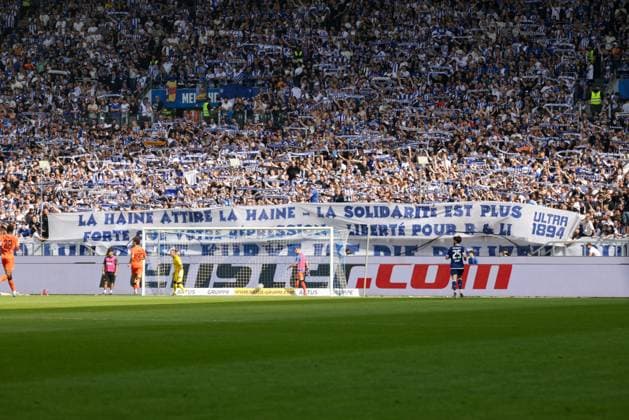 18.05.2025, xhettx, Fussball 2.Bundesliga, Karlsruher SC - SC Paderborn 07 v.l. (DFL DFB REGULATIONS PROHIBIT ANY USE OF PHOTOGRAPHS as IMAGE SEQUENCES and or QUASI-VIDEO)