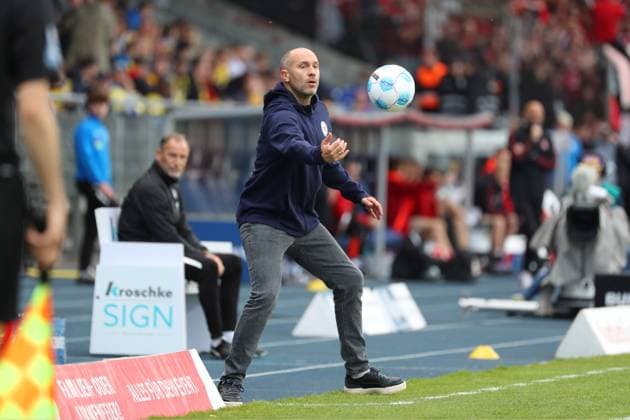 Braunschweig vs. Nürnberg, 2. BL Braunschweig, 18.05.2025, FUßBALL - Eintracht Braunschweig vs. 1. FC Nürnberg, 2. BL, Saison 2024 25. Cheftrainer Daniel Scherning (Eintracht Braunschweig) Braunschweig