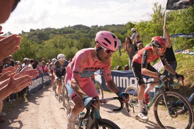 Pink jersey Diego Ulissi during the stage 9 of the Giro d™Italia from Gubbio to Siena, Italy - Sunday, May 18, 2025. - cycling.  Copyright: xMarcoxAlpozzi LaPressex