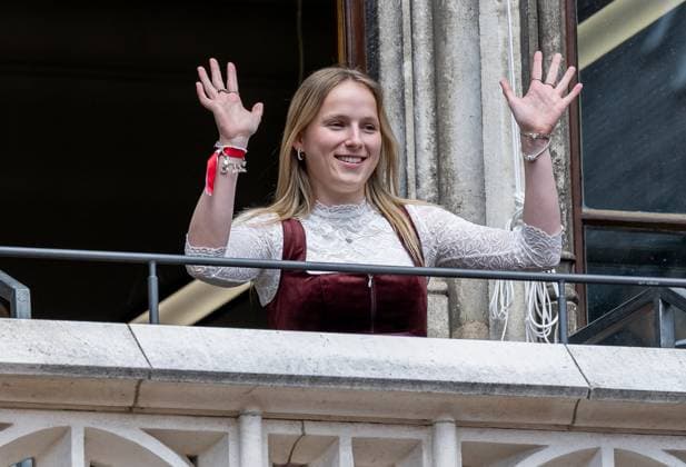 Franziska Kett (FC Bayern Muenchen Frauen, 20) Empfang und Meisterehrung FC Bayern Muenchen Maenner und Frauen, Fussball, Bundesliga, Saison 2024 2025, 18.05.2025. Empfang und Meisterehrung FC Bayern Muenchen Maenner und Frauen, Fussball, Bundesliga, Saison 2024 2025, 18.05.2025. Muenchen Copyright: xEibner-Pressefoto HeikexFeinerx EP_HFR