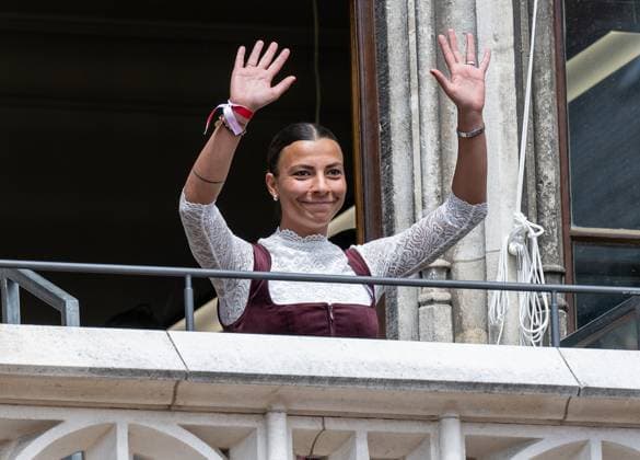 Arianna Caruso (FC Bayern Muenchen Frauen, 27) Empfang und Meisterehrung FC Bayern Muenchen Maenner und Frauen, Fussball, Bundesliga, Saison 2024 2025, 18.05.2025. Empfang und Meisterehrung FC Bayern Muenchen Maenner und Frauen, Fussball, Bundesliga, Saison 2024 2025, 18.05.2025. Muenchen Copyright: xEibner-Pressefoto HeikexFeinerx EP_HFR