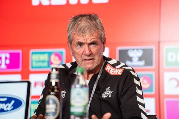GER, 2. FBL, 1. FC Köln Koel vs 1.FC Kaiserslautern 18.05.2025, RheinEnergieStadion, Köln, GER, 2. FBL, 1. FC Köln Koel vs 1.FC Kaiserslautern im Bild: Pressekonferenz mit Friedhelm Funkel (Chef-Trainer, 1. FC Köln Koeln) nach dem Spiel