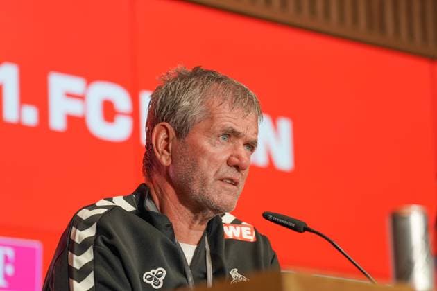 18.05.2025 - Deutschland: 2. Fussball Bundesliga 2024 2025, 34. Spieltag - 1. FC Köln vs. 1. FC Kaiserslautern - Rhein-Energie-Stadion (Köln): Friedhelm Funkel (Trainer, 1. FC Köln) Pressekonferenz, Medien