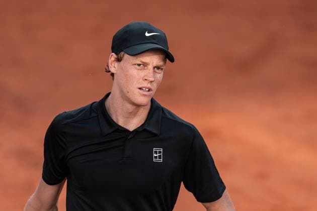 Internazionali BNL D Italia 2025 - Day Fourteen Jannik Sinner of Italy looks dejected against Carlos Alcaraz of Spain during the Internazionali BNL d™Italia Day Fourteen Final match at Foro Italico on May 18, 2025 in Rome, Italy. Rome Foro Italico Lazio Italy Copyright: xGiuseppexMaffiax IBI_Day14_180525_DSC4763