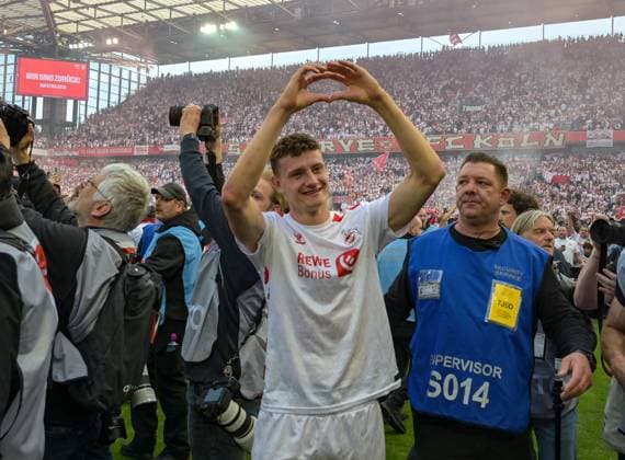 18.05.2025, xjpx, Fussball 2.Bundesliga, 1.FC Koeln - 1.FC Kaiserslautern v.l. Eric Martel (Koeln) nach Spielende mit Tränen in den Augen (DFL DFB REGULATIONS PROHIBIT ANY USE OF PHOTOGRAPHS as IMAGE SEQUENCES and or QUASI-VIDEO) Koeln