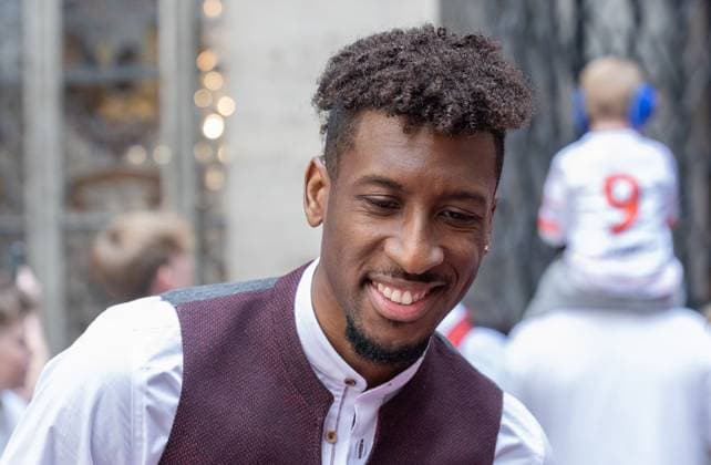 Kingsley Coman (FC Bayern Muenchen, 11) Empfang und Meisterehrung FC Bayern Muenchen Maenner und Frauen, Fussball, Bundesliga, Saison 2024 2025, 18.05.2025. Empfang und Meisterehrung FC Bayern Muenchen Maenner und Frauen, Fussball, Bundesliga, Saison 2024 2025, 18.05.2025. Muenchen Copyright: xEibner-Pressefoto HeikexFeinerx EP_HFR