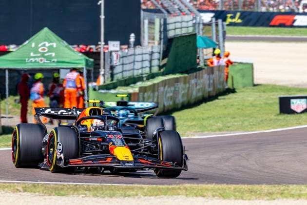 FORMULE 1 : Emilia Romagna - Grand Prix 2025 - 18 05 2025 22 Yuki Tsunoda (JPN) Oracle Red Bull Racing (AUT) Red Bull RB21 Honda RBPT, during the Formula 1 Emilia Romagna Grand Prix 2025, at the Autodromo Enzo e Dino Ferrari in Imola from May 16 to 18, 2025 in Italy (ITA)  Copyright: xIANxBUNDEYx xMPSxAGENCYx x