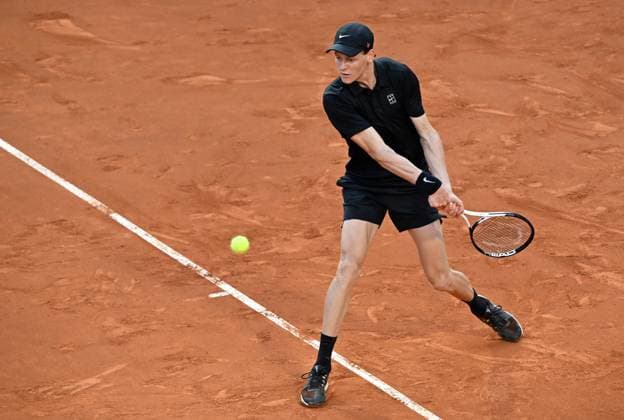 Italian Open tennis tournament - Day 12, Roma, Italy - 18 May 2025 Jannik Sinner during men s Singles final match of the Italian Open tennis tournament 2025, in Rome, Italy, 18 May 2025., Credit:Maria Laura Antonelli Avalon Italy, Rome  Copyright: xMariaxLauraxAntonellix xAvalonx 0819537146st