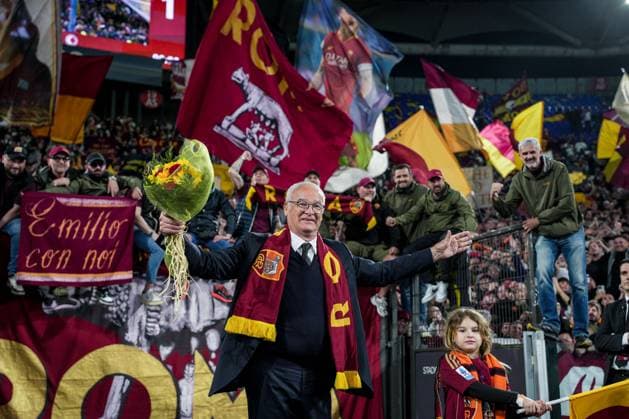 Bilder des Jahres 2025, Sport 05 Mai Sport Themen der Woche KW20 Sport Bilder des Tages Claudio Ranieri coach of A.S. Roma final tribute for the last official match during AS Roma vs AC Milan, Italian soccer Serie A match in Rome, Italy, May 18 2025  Copyright: xRaffaelexConti IPAxSportx xipa-agency.netx xx IPA_57904928 IPA_Agency_IPA57904928