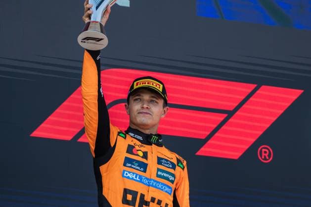 2025 Formula One Emilia Romagna Grand Prix in Imola, Italy - 18 May 2025 Lando Norris of Great Britain and McLaren F1 Team on the podium during the Formula One Emilia Romagna Grand Prix. Imola Italy Copyright: xJayxHiranox xSOPAxImagesx 2025 F1 Emilia Romagna GP 555270