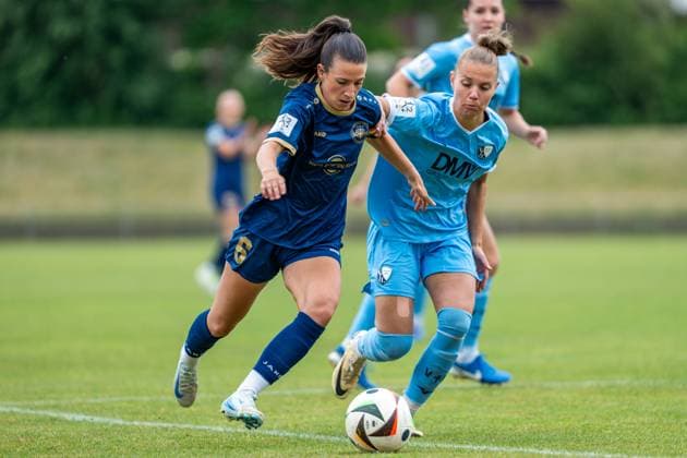 18.05.2025, Fußball, 2. Frauen-Bundesliga, 2024 2025, 26. Spieltag, SG 99 Andernach - VfL Bochum Lisa Kossmann (6 Andernach) und Franziska Wenzel (31 Bochum) im Duell. Andernach Stadion Rheinland-Pfalz Deutschland