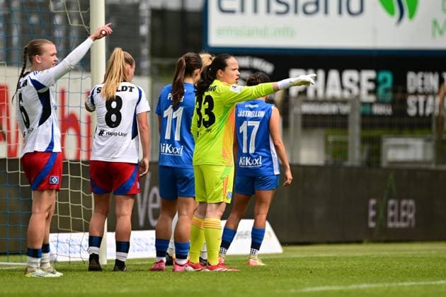 Fußball I Frauen I Saison 2024-2025 I 2. Bundesliga I 26. Spieltag I SV Meppen - Hamburger SV I 18.05.2025 Jolina Anna Zamorano (33, Hamburger SV) mitte in Gelb Meppen Hänsch-Arena Niedersachsen Deutschland Copyright: xLobeca FelixxSchlikisx